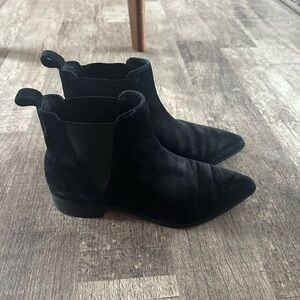 Other stories Black Ankle Booties